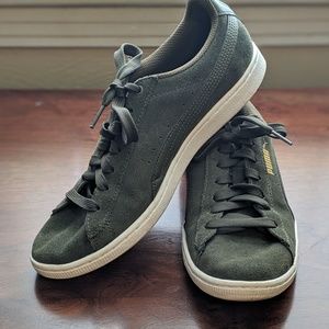Size 9 Olive Green Puma Sneakers